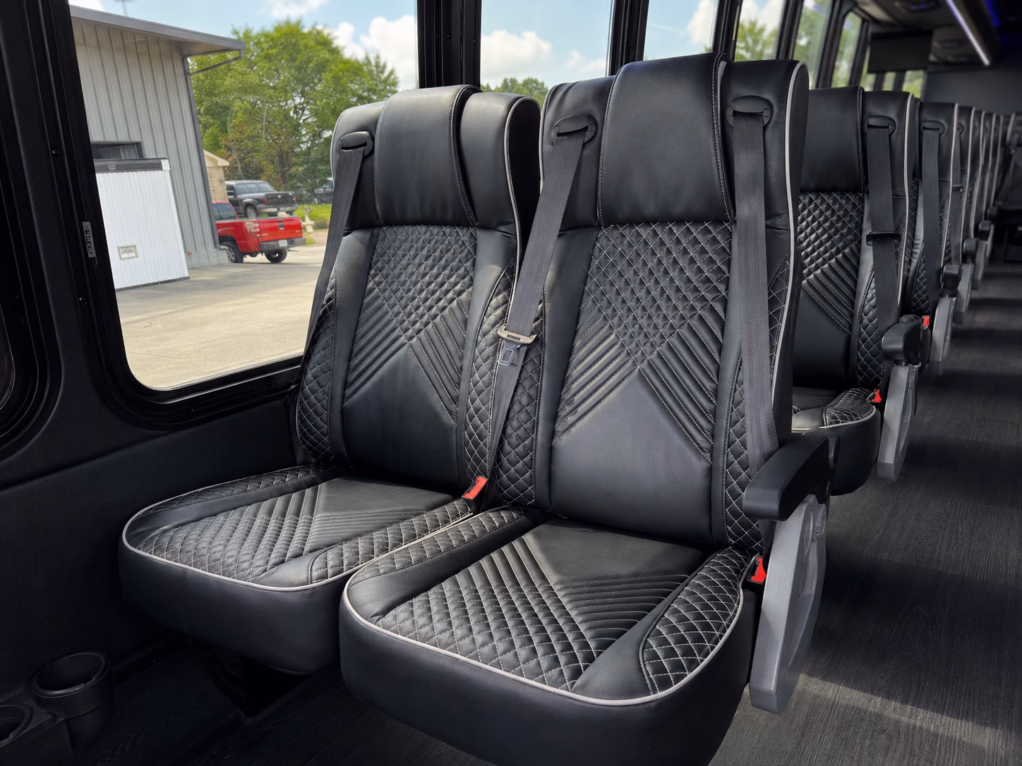 long distance buses to levi s stadium and bay area sporting events